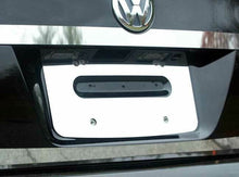 Load image into Gallery viewer, QAA LP25665 Polished License Plate Bezel 1Pc Fits 05-10 Jetta Sedan