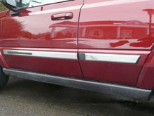 Load image into Gallery viewer, QAA MI46095 Polished Side Insert Trim 4Pc Fits 06-10 Commander