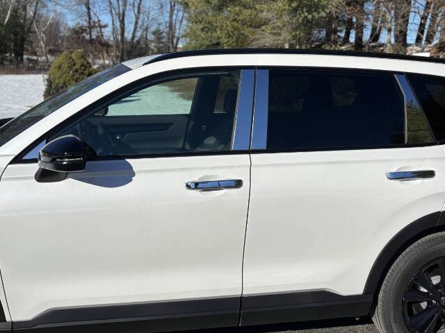 QAA PP73237 Polished Pillar Post Trim 8Pc Fits 23-26 CR-V