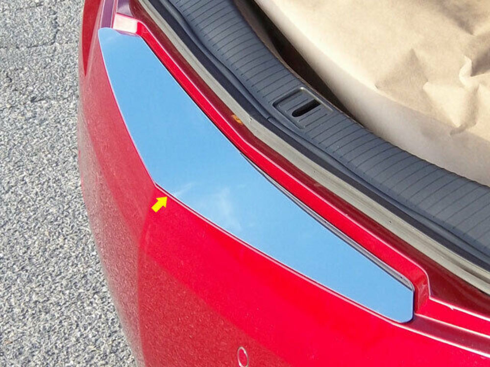 RB54250 Polished Rear Bumper Trim Accent 1Pc Fits 14-19 CTS Sedan