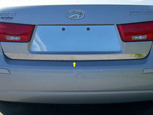 Load image into Gallery viewer, QAA RD26360 Polished Trunk Lid Trim 1Pc Fits 06-10 Sonata Sedan