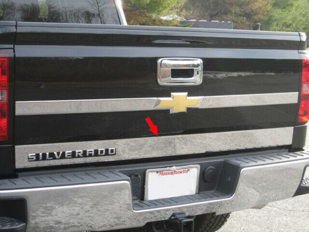 RT54181 Polished Tailgate Accent Trim 1Pc Fits 19-19 Silverado Extended Cab