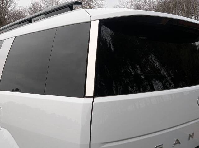QAA RW74335 Polished Rear Window Trim 2Pc Fits 24-26 Santa Fe