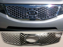 Load image into Gallery viewer, QAA SGC11820 Chrome Grill Overlay 1Pc Fits 11-13 Sorento