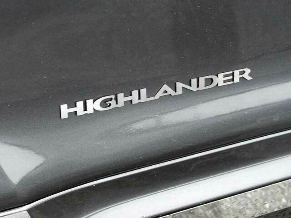 SGR28111 Polished Highlander Logo Decal 2Pc Fits 08-13 Highlander