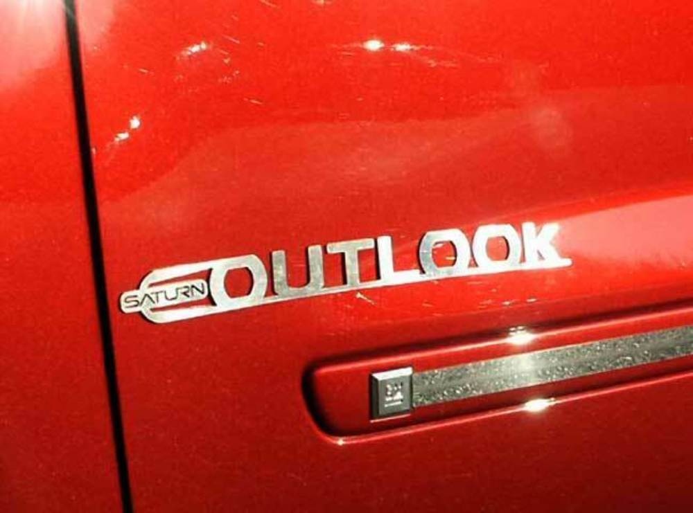 QAA SGR47425 Polished Saturn Outlook Decal 2Pc Fits 07-09 Outlook