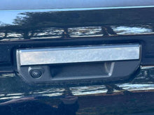 Load image into Gallery viewer, QAA Polished Tailgate Handle Accent Trim 1Pc Fits 23-26 Colorado