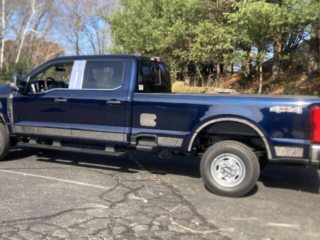 QAA Polished Upper Rocker Trim 12Pc Fits 23-26 Super Duty Super Cab