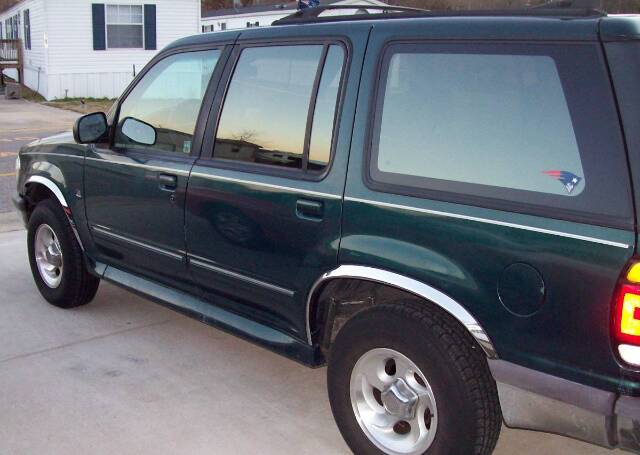QAA WZ35380 Polished Fender Trim 4Pc Fits 95-98 Explorer