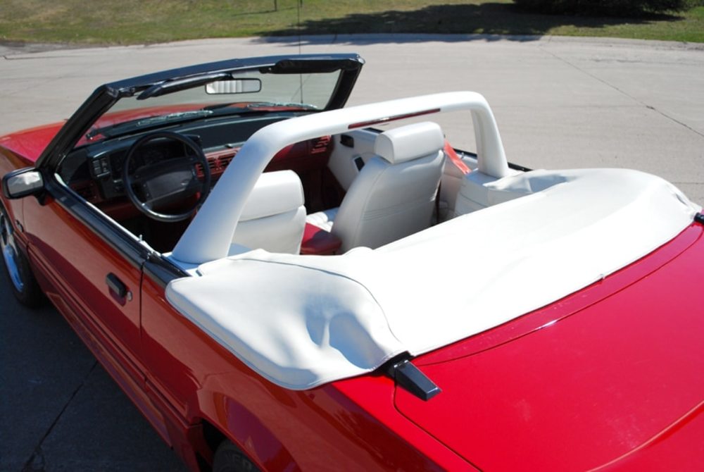 CDC 101431 Mustang LIght Bar Carbon Fiber For 90-93 Mustang Convertible