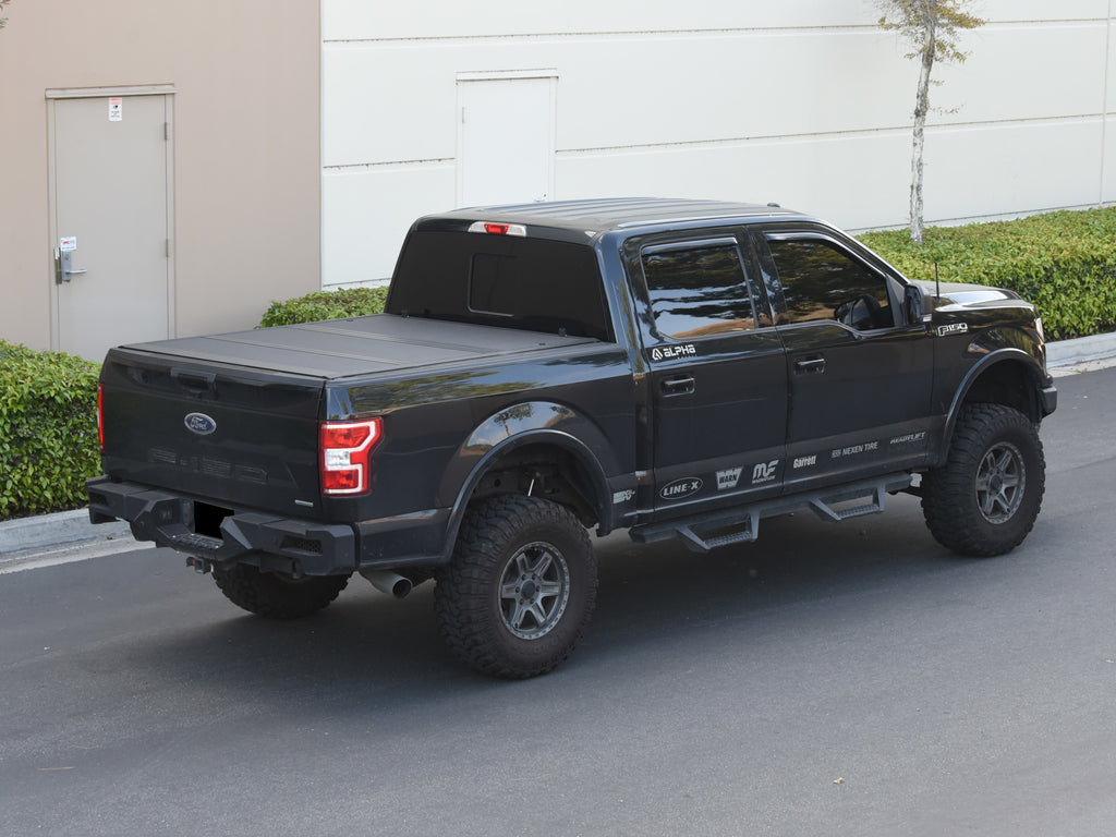 Armordillo 7162419 Folding Tonneau Cover For 17-20 F-250 5.8 Ft Bed