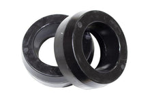 Load image into Gallery viewer, Fishbone Offroad FB47162 2.0 Inch Leveling Kit For 99-06 Chevrolet 1500 2WD