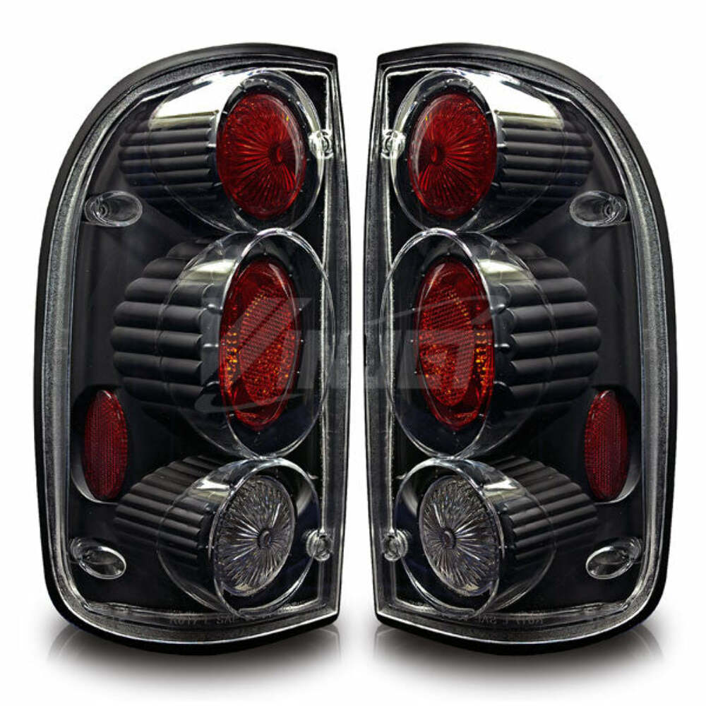 Winjet CTWJ-0046-BC Taillights Black Clear Lens Fits 01-04 Pickup