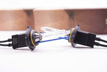 Load image into Gallery viewer, Morimoto MM.N.042 9006 Pair XB 5000K HID Bulbs