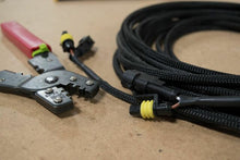 Load image into Gallery viewer, Morimoto WP80 1x 90059006 Male Connector w Pins