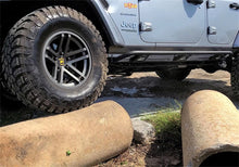 Load image into Gallery viewer, N-Fab TSJ194-TX TrailSlider Step System Fits 20-24 Gladiator Pickup Gladiator