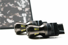 Load image into Gallery viewer, GTR Lighting GTR.LED281-2PK 3157/3156 Red / Armor LED Bulb Pair