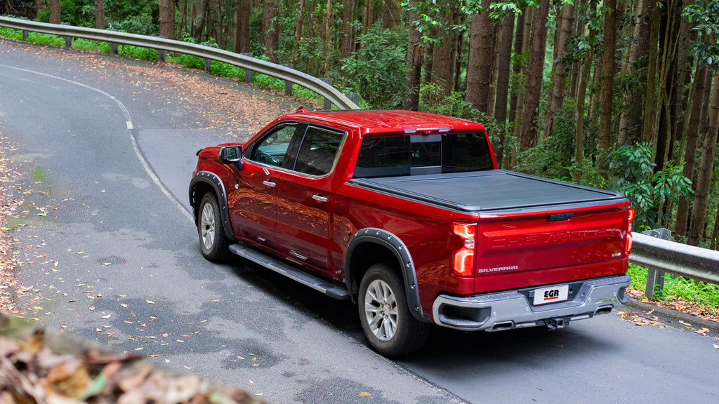 EGR RT039603E Tonneau Cover For 19-22 Silverado 1500 Custom