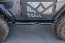 Load image into Gallery viewer, DV8 Offroad SRJL-22 Rock Slider w/Step Fits 18-22 Wrangler (JL)