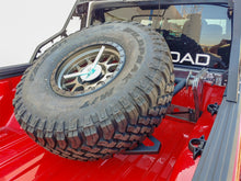 Load image into Gallery viewer, DV8 Offroad TCGL-01 Tire Carrier Fits 20-22 Gladiator