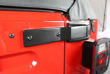 Load image into Gallery viewer, Kentrol 50478 Black Tailgate Hinge Pair 97-06 Wrangler TJ